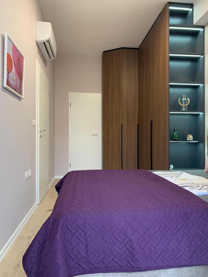 Lovely 1-Bedroom Condo In Tirana Wifi-Netflix-Ac מראה חיצוני תמונה