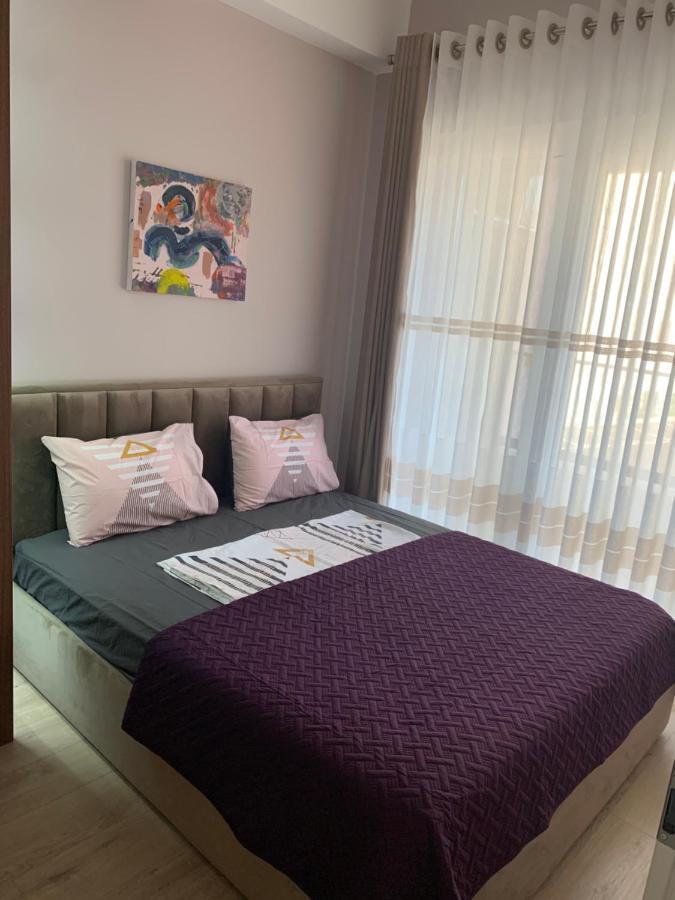 Lovely 1-Bedroom Condo In Tirana Wifi-Netflix-Ac מראה חיצוני תמונה