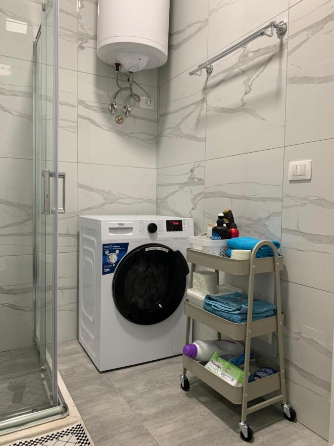 Lovely 1-Bedroom Condo In Tirana Wifi-Netflix-Ac מראה חיצוני תמונה
